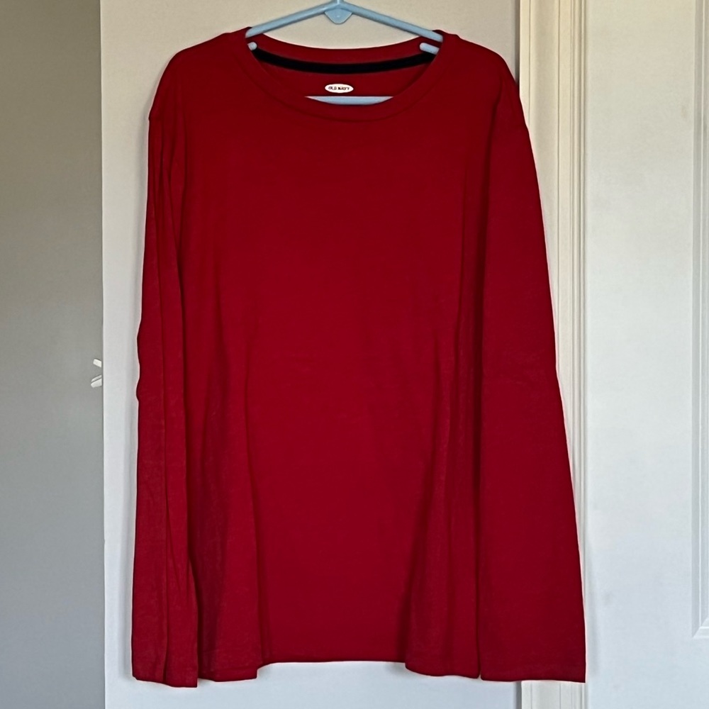 Boys Old Navy long-sleeve t-shirt L
